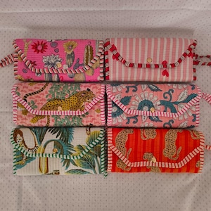 Astuccio portagioie trapuntato fatto a mano / Organizer da viaggio in cotone con stampa a blocchi indiana, pochette floreale, contenitore per gioielli con stampa a blocchi, regalo per damigella d'onore