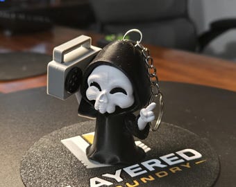 Groove Reaper Keychain | 3D Printed Gothic Skull Key Ring | Dark Fantasy Accessory