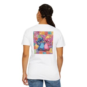 Färgglad Stitch och Angel Patchwork Kram T-shirt | Lilo & Stitch-inspirerade par-T-shirts bild 7