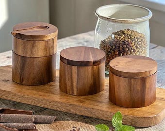 Acacia Wood Salt & Pepper Cellar – Rotating-Lid Spice Box with Bamboo Cover
