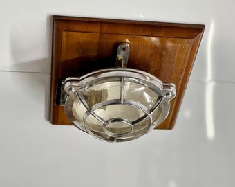 Refurbliert Aluminium Schott Licht Nautik Schiff Bergung Wand Decke Marine Deck Fixture Küstenbeleuchtung
