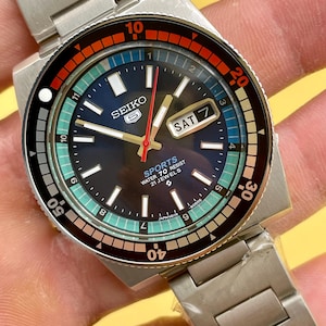 Vintage Seiko 5 Sports 6119-6053 Rally Diver Automatic Watch - 70m Resist - Blue