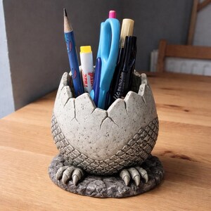 Mythical Dragon Egg Pen Holder | Hand-Painted 3D Printed Desk Organizer | Unique Cracked Shell Fantasy Art Decor