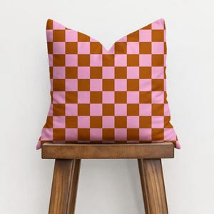 Kussensloop roze roest dambord - kussenhoes geometrisch raster, retro slaapkameraccent, preppy maximalistisch decor, cadeau slaapzaal