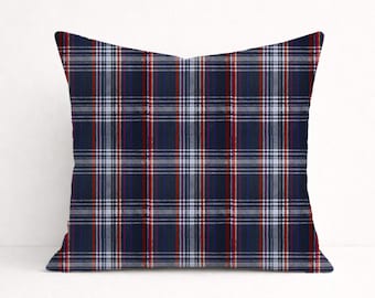 Navy Tartan karierter Kissenbezug - Kissenbezug mit dunklem Karomuster, Winter Den Sofa Akzent, Scottish Cottage Dekor, Einweihungsparty Geschenk