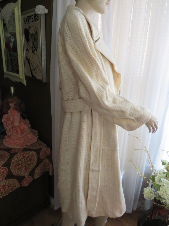 1960's Ladies CREAM Wool/Rayon Belted COAT By Hor… - image 7