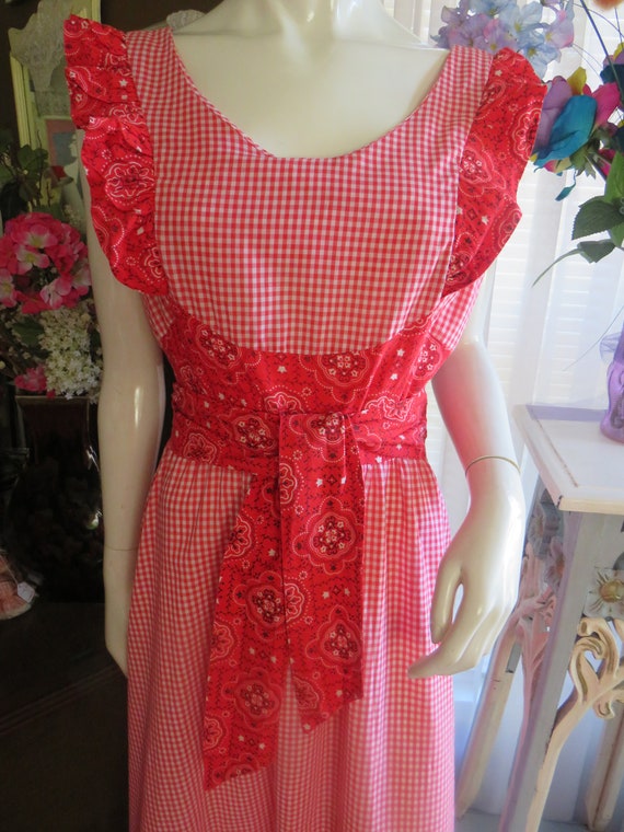 1970s' Red/White CHECKERED Paisley Ruffle Trim DR… - image 8