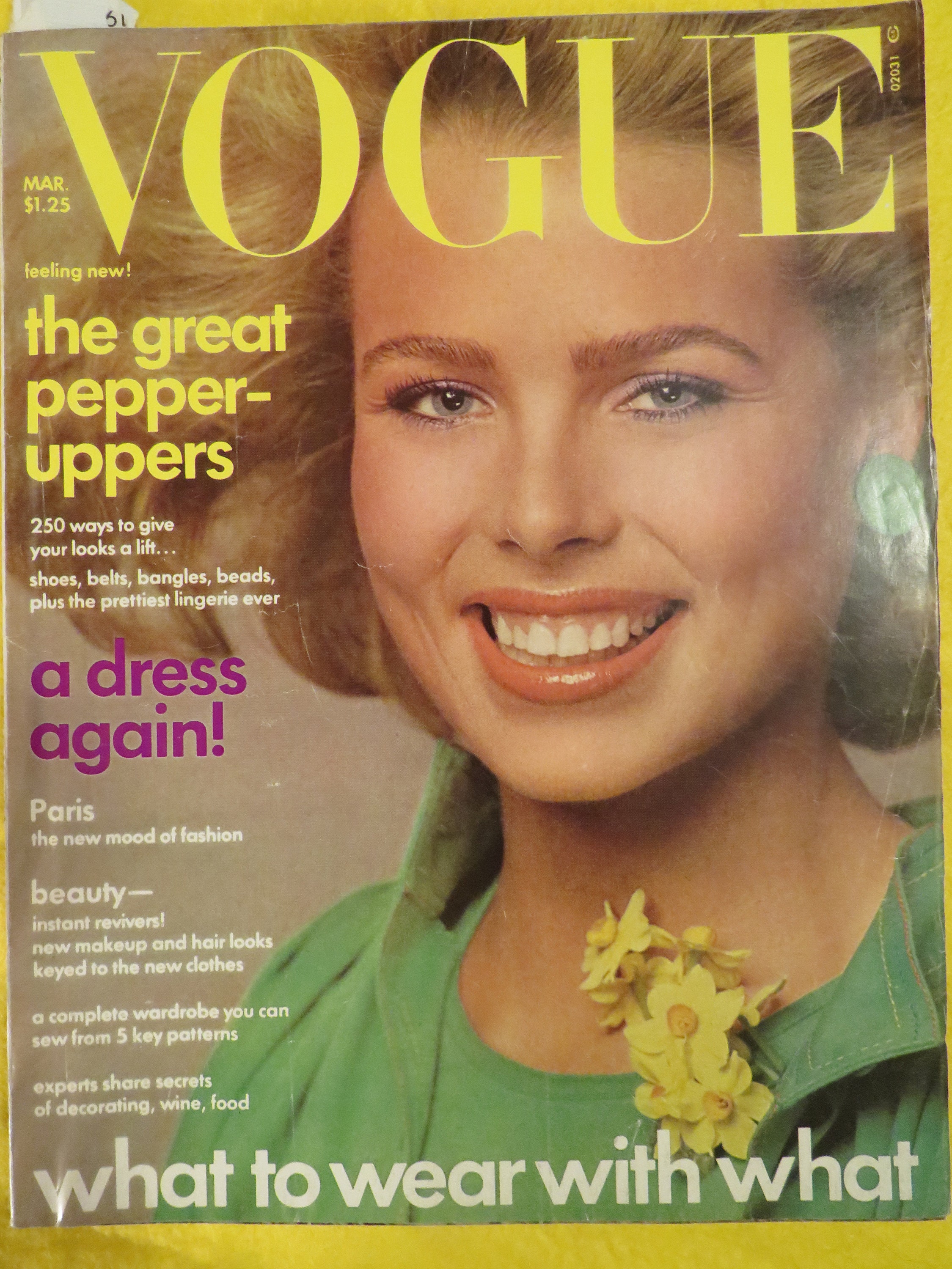March 1975 VOGUE MAGAZINE - Etsy