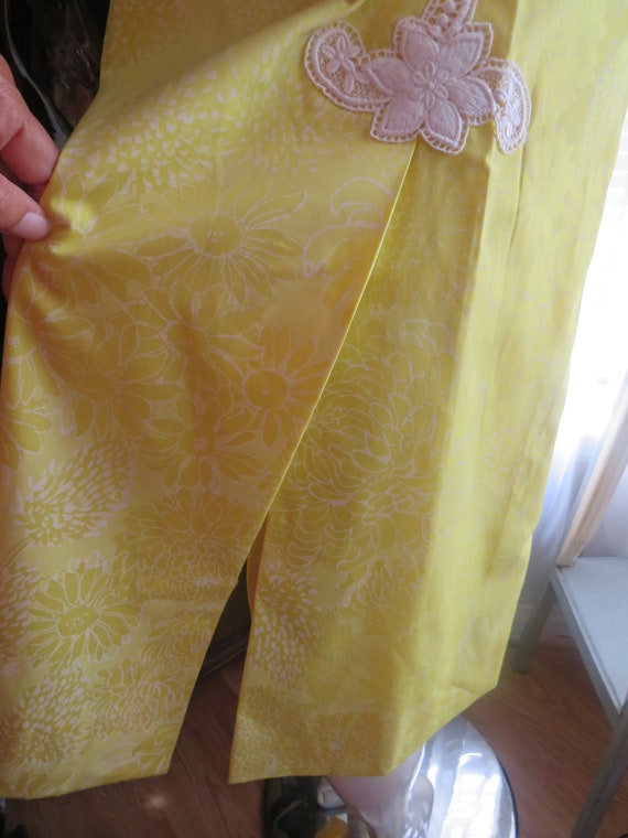 1950s'/60s' Sleeveless YELLOW/WHITE Shift Style D… - image 8