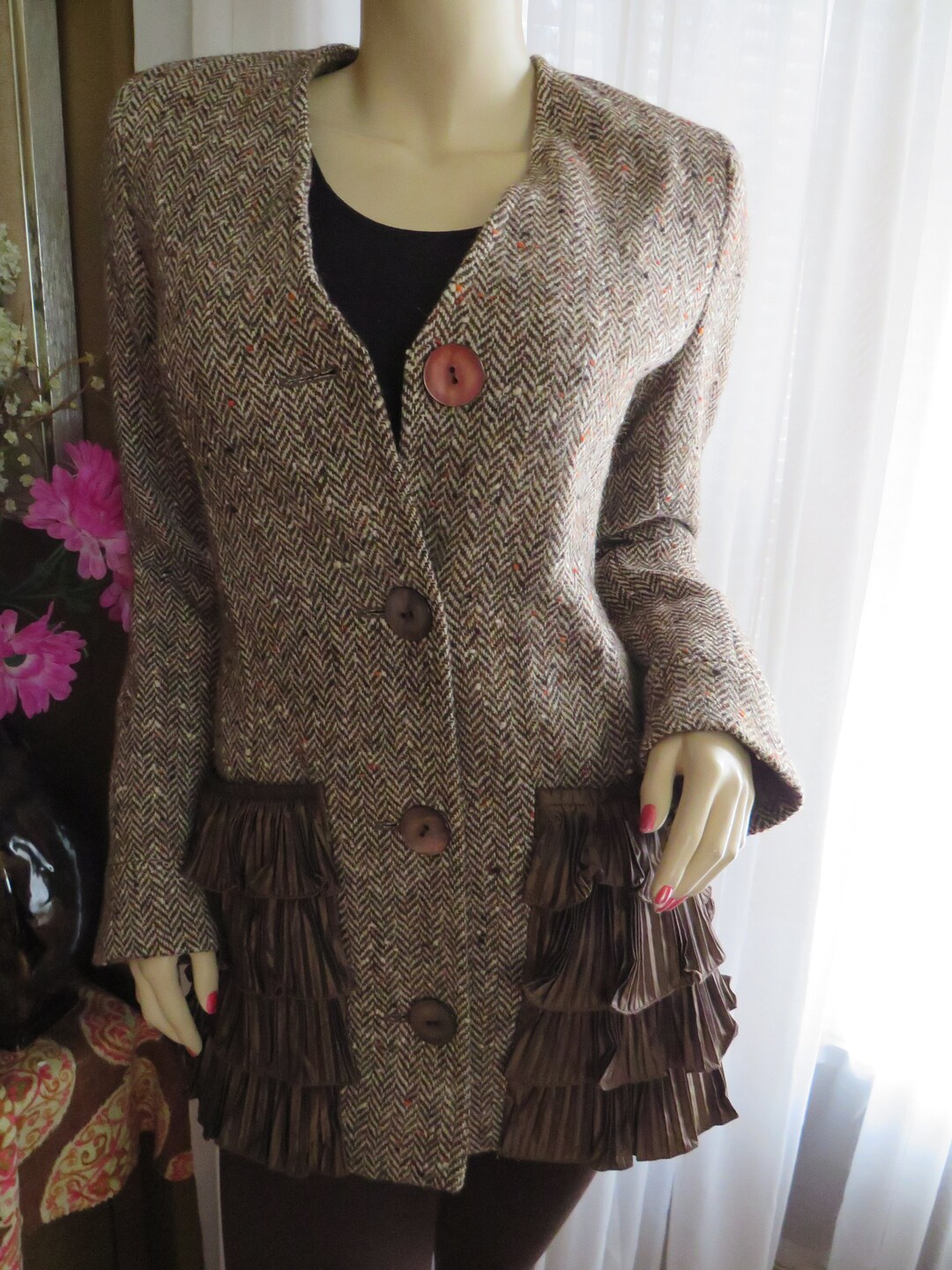 1980s'/1990s' Ladies Short Wool BROWN Jacket-----no Label Name