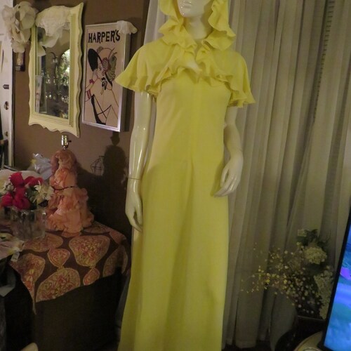 1970's Banana Yellow Ankle DRESS shops With HOODED-SHAWL By Sylvia Ann---Size 10