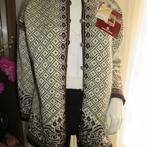 1980s&#39;/90s&#39; WOOL EARTHY Color Casual SWEATER By Dale Of Norway---Size Small