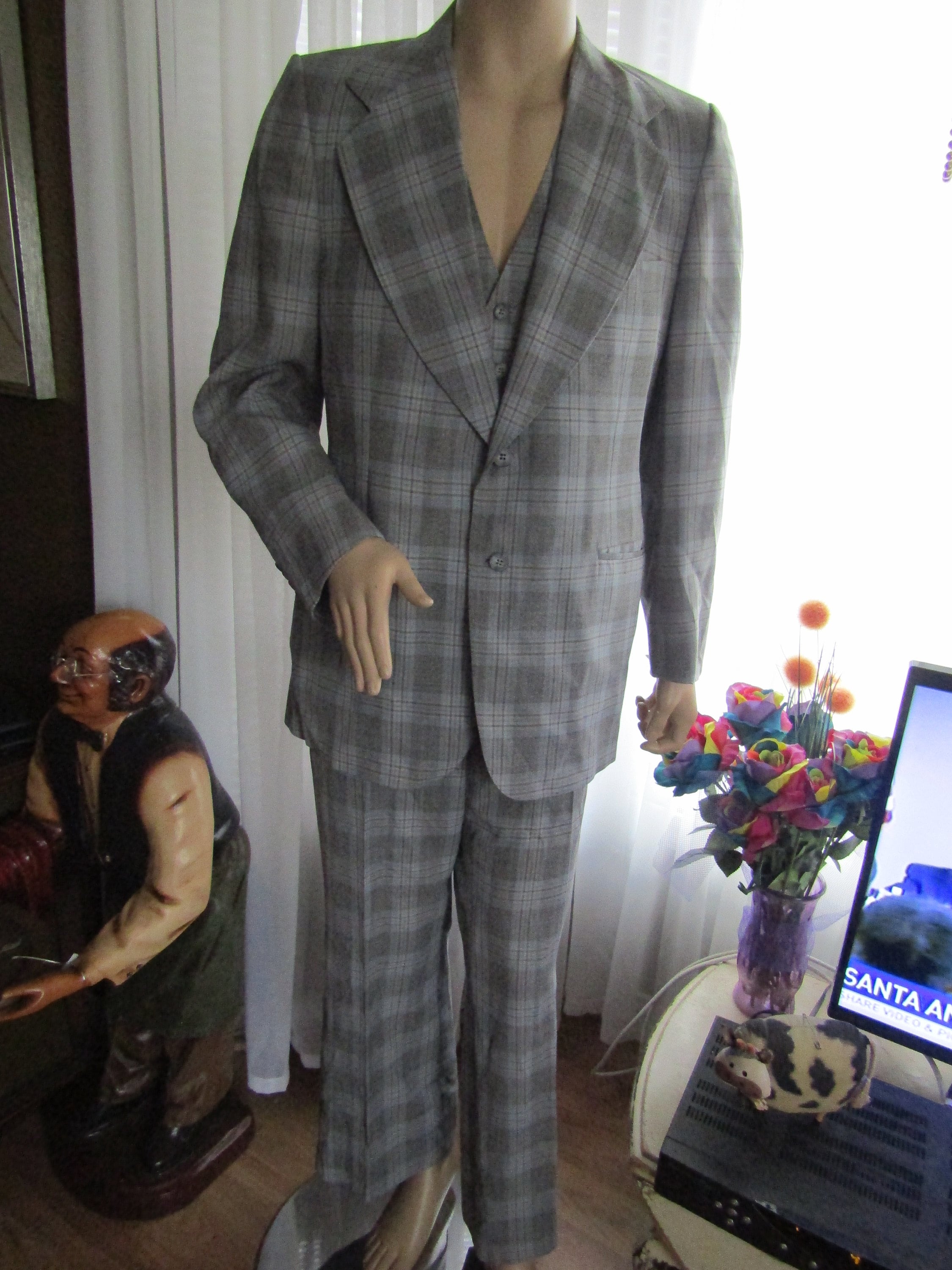 1970s' Male 3-piece Gray PLAID SUIT by LANVIN Paris for