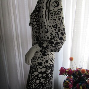 1980s' BLACK And WHITE Abstract Print Silk DRESS By Pauline TrigereNo Size Tag image 5