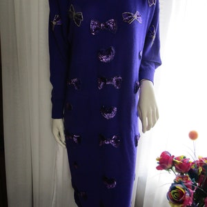 1980er / 1990er Jahre Langarm LILA SWEATER KLEID mit Pailletten von Just-mort---Größe M