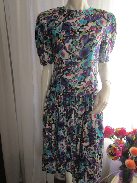 1980's Ladies Colorful FLORAL Print Long Waist Mid