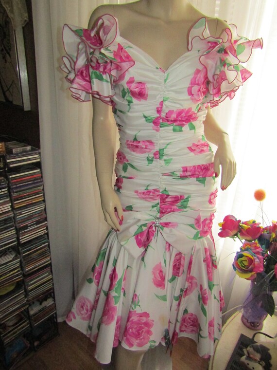 Vintage Floral (Pink Roses) Print Layered Ruffled Cocktail Dress by Legends---Size 6