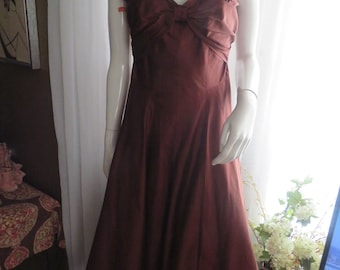 55% Linen V-neck Dress by Artelier by Nicole Miler in Size 10 - Etsy 55% Linen V-neck Dress by Artelier by Nicole Miler in Size 10 - Etsy