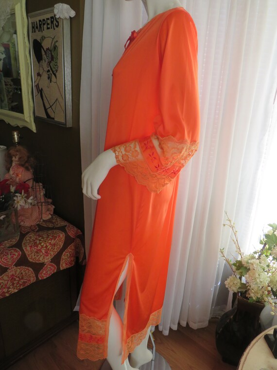 1960s'/1970s' Tangerine ORANGE Long Sleeve NIGHTG… - image 9