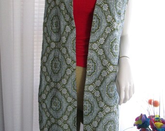 1970's Ladies Dark/Minty Green Mid-Length FLORAL Brocade VEST-- -- No Label