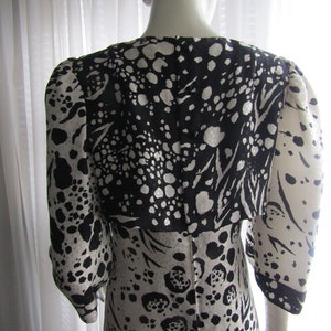 1980s' BLACK And WHITE Abstract Print Silk DRESS By Pauline TrigereNo Size Tag image 7