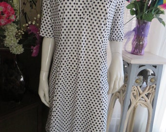 1970s' Black /White POLKA-DOT Short Sleeve DRESS---No Label/Size Tag.