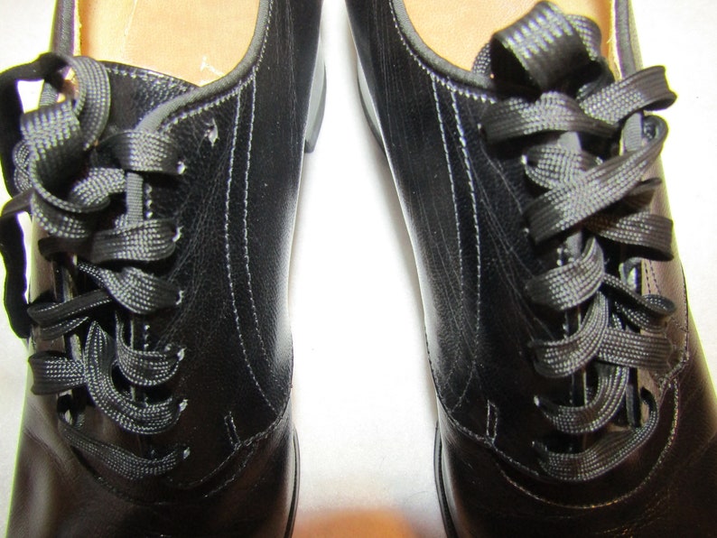 1940/'s Ladies BLACK Leather Chunk Heel Tie Up OXFORD-SHOES by Drew With Good Year Heel