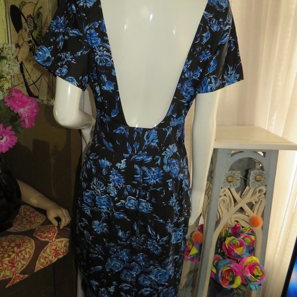 1950s' Blues/Black/White FLORAL Deep-V Back PENCIL-Fit DRESS---No Label/Size