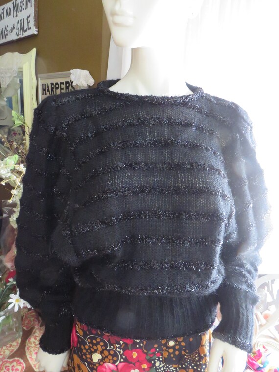 1980s' Women BLACK PULLOVER SWEATER By Three Flagg