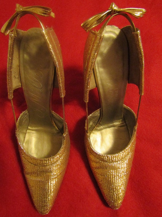 1960's Ladies GOLD Lame Pointy Toe PUMPS by J.Mil… - image 2