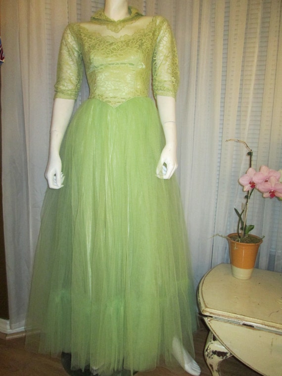 1940's Ladies Mint GREEN FORMAL------No Label