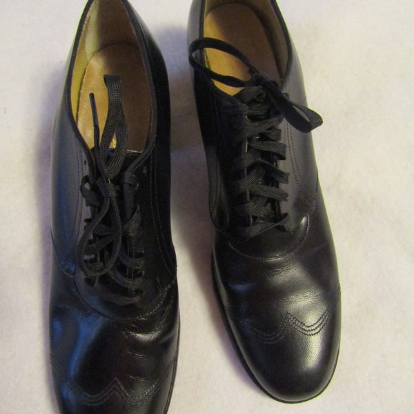 1940's BLACK LEATHER Oxford-SHOES by Drew---Size 7