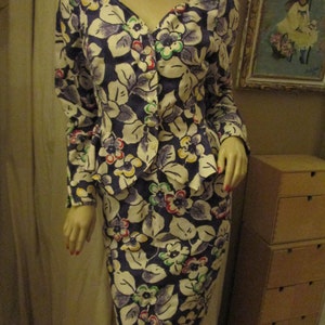 1980s&#39; Ladies FLORAL Print Pendulum JACKET/SKIRT by Designer Ungaro--Size 4