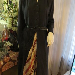 1960&#39;s Black Striped PLEAT FRONT DRESS by Jeanne Durrell by The Lorch Co....Size 12