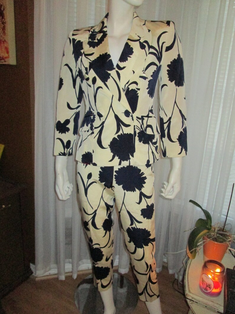 80's or 90's Ladies Black and Cream FLORAL PANTSUIT by MOSCHINOSize 6 image 1