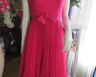1960s' Ladies Sleeveless Silk DARK Rose PINK Pleated DRESS by Miss Elliette---Size 12