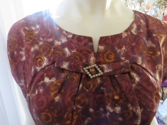 1950s' Short Sleeve FITTED Brown/Beige FLORAL DRE… - image 8