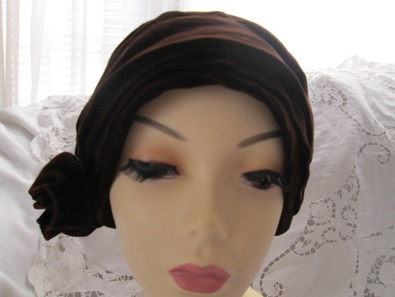1950's GIMBELS's Lady's BROWN Velveteen Turban HAT - image 1