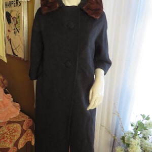 1950s&#39; Ladies Brown Mink Collared Black COAT By LILLI ANN----No Size
