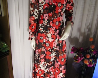 1950s' Ladies Floor Length Long Sleeve Colorful FLORAL DRESS----No Label--Size 12