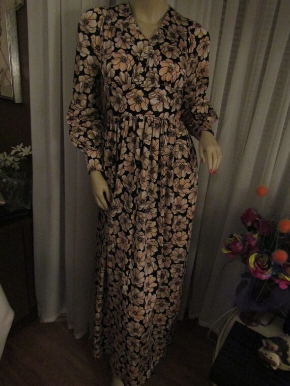 1960's/1970's Long Sleeve FLORAL DRESS----No Labe… - image 1