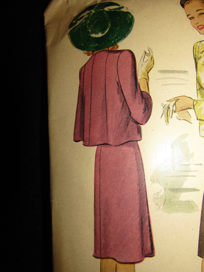 1945 McCall Pattern Junior Miss TWO-PIECE Suit----Size 18