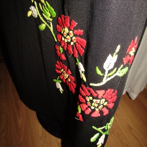 1960s'/1970s' BLACK/Stitched Floral Decor DRESSNo Label/Size image 7