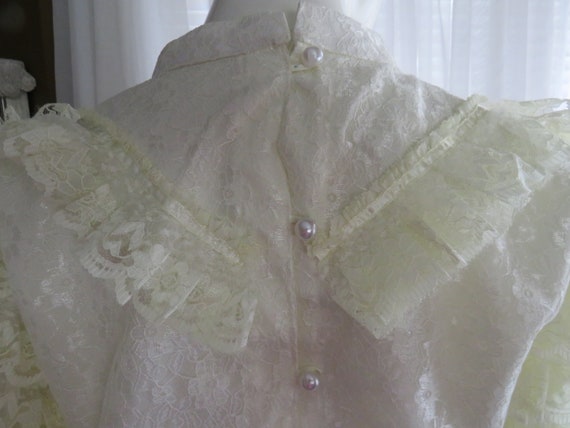 1990s' Off WHITE Long Sleeve LACE BLOUSE----No La… - image 7