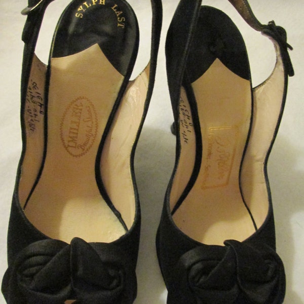 1950s' Ladies BLACK Peep Toe SLINGBACK HEELS/Bow by L Miller---Size 4 1/2