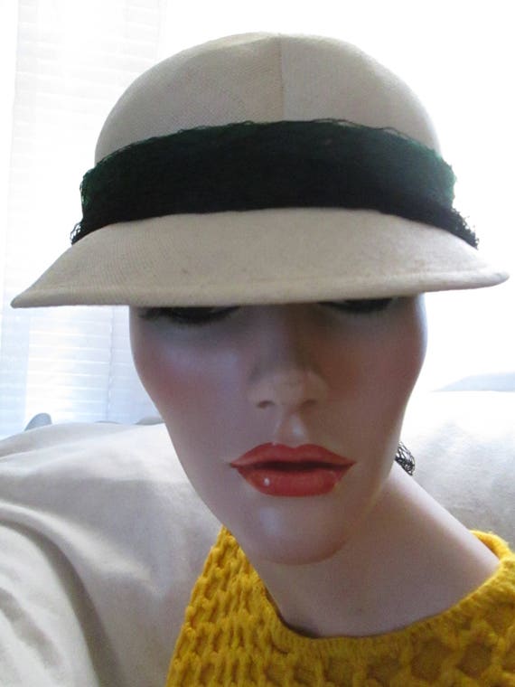 1940's Ladies CREAM Sun Visor STRAW HAT With Blac… - image 1