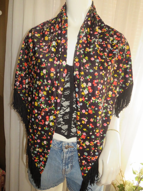 1960s' Fringed FLORAL Triangle SHAWL/WRAP
