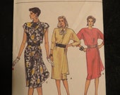 1986 VOGUE Misses 39 DRESS Pattern Size 8-10-12