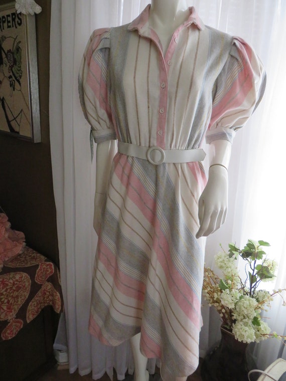 1960's Ladies STRIPED PUFF Sleeved DRESS By Pea P… - image 1