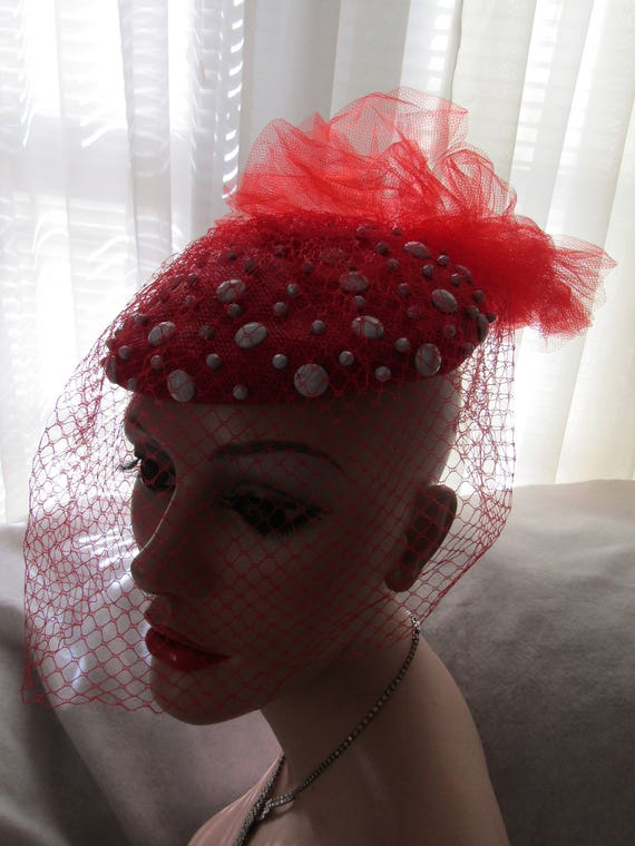 Vintage Ladies RED And WHITE HEAD Topper With Fac… - image 8